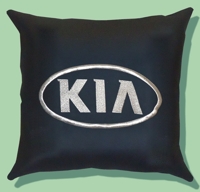Подушка из экокожи с логотипом "Kia"